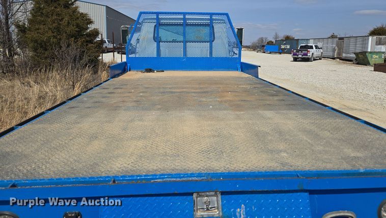 image for item DP6196 2002 International 4700 flatbed truck