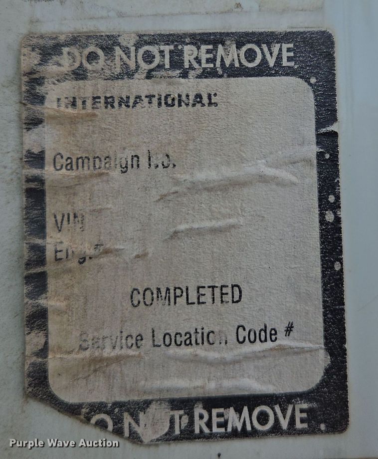 image for item DP6196 2002 International 4700 flatbed truck