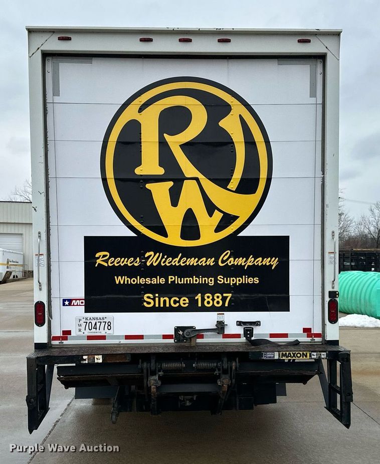 image for item DQ6602 2019 Mitsubishi Fuso Canter box truck