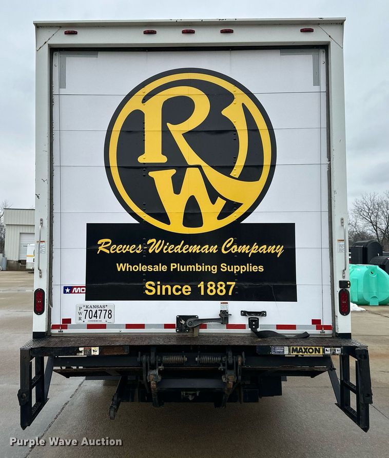 image for item DQ6602 2019 Mitsubishi Fuso Canter box truck