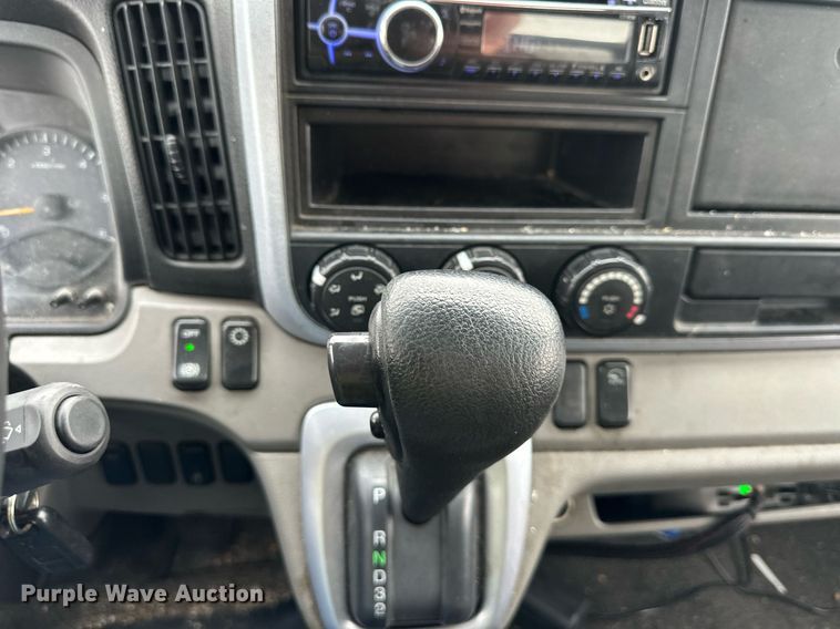 image for item DQ6602 2019 Mitsubishi Fuso Canter box truck