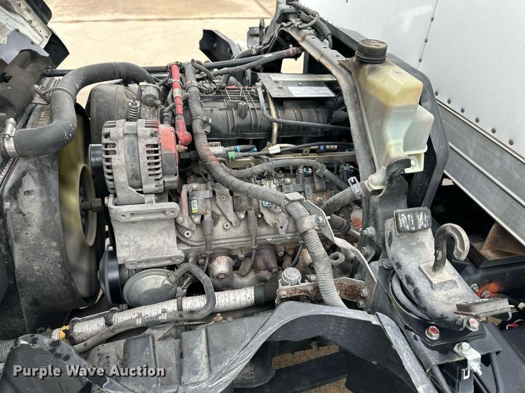 image for item DQ6602 2019 Mitsubishi Fuso Canter box truck