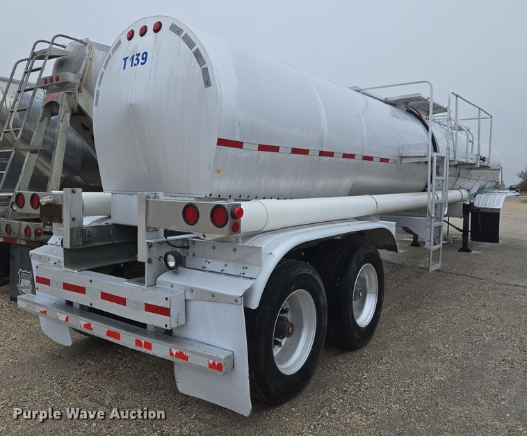 image for item DS5254 2001 Polar tank trailer
