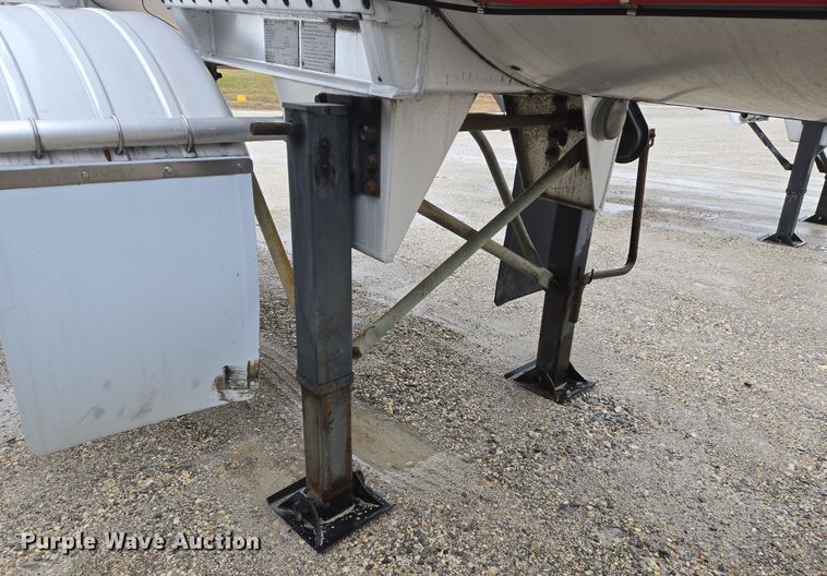 image for item DS5254 2001 Polar tank trailer