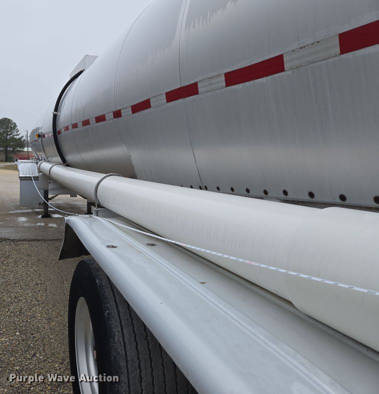 image for item DS5254 2001 Polar tank trailer