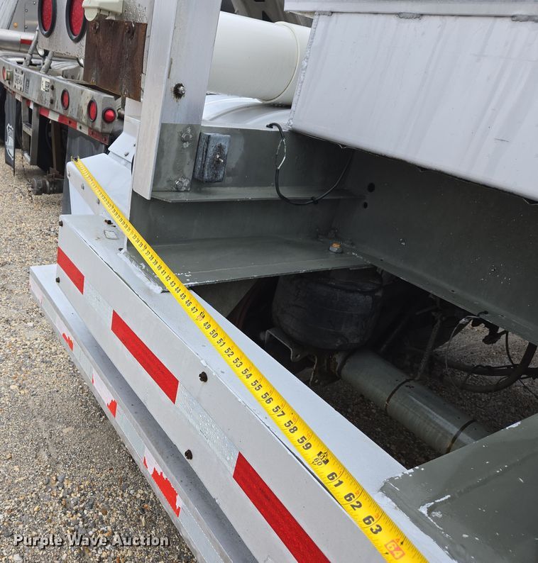 image for item DS5254 2001 Polar tank trailer