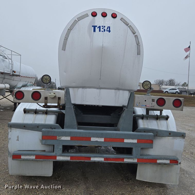 image for item DS5255 1999 Polar tank trailer