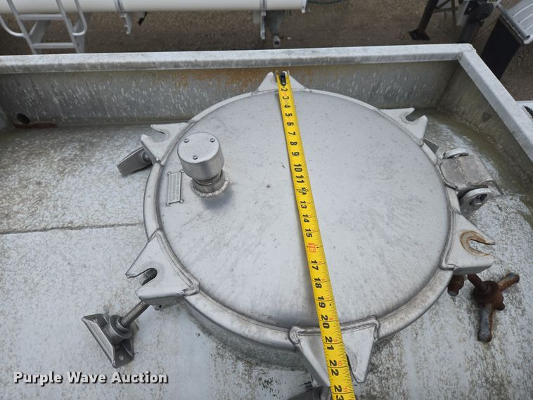 image for item DS5255 1999 Polar tank trailer