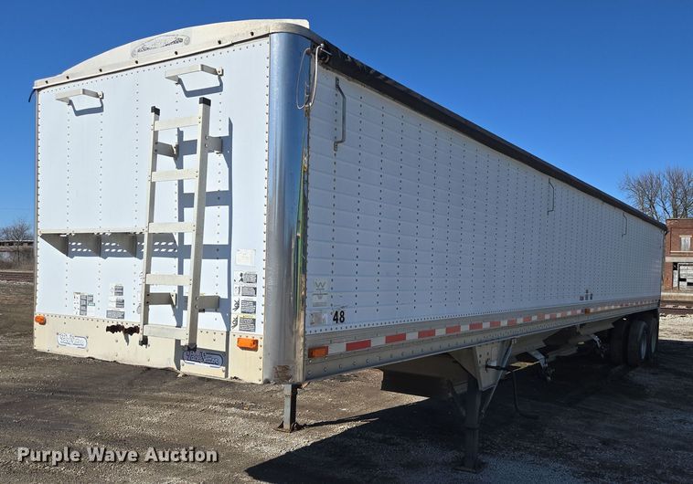 image for item DS5287 1999 Wilson Pacesetter grain trailer