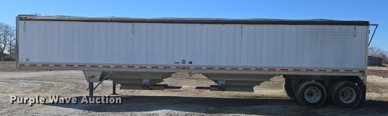 image for item DS5287 1999 Wilson Pacesetter grain trailer
