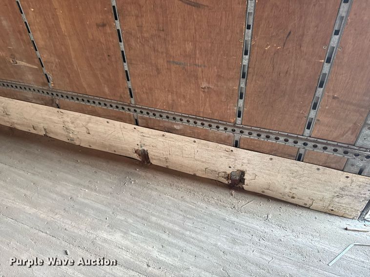 image for item DT0616 2009 Great Dane CLD-1314-02148 dry van trailer