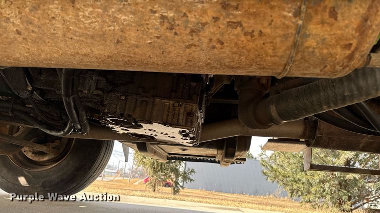 image for item DT0619 2005 International 4400 SBA 4x2 bucket truck