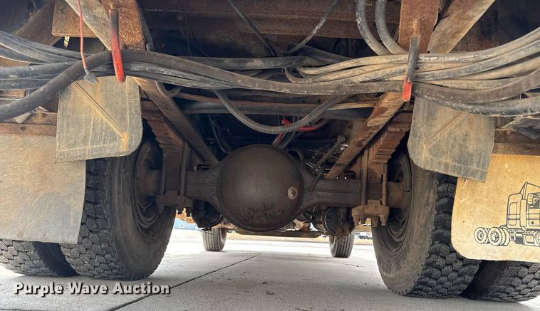 image for item DT0619 2005 International 4400 SBA 4x2 bucket truck