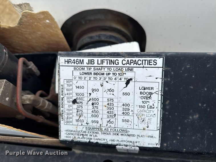 image for item DT0619 2005 International 4400 SBA 4x2 bucket truck