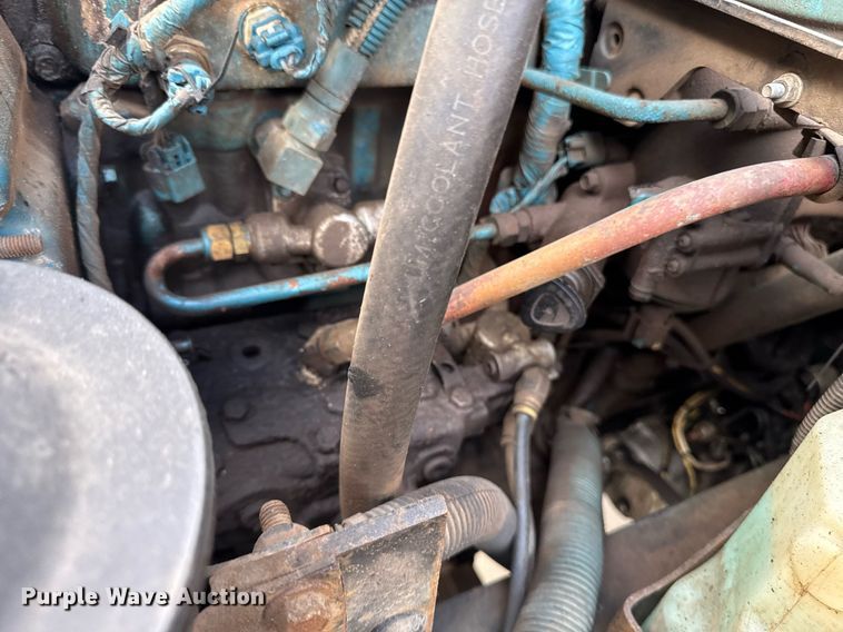 image for item DT0619 2005 International 4400 SBA 4x2 bucket truck