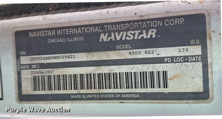 image for item DT0620 1998 International 4900 4x2 digger derrick truck