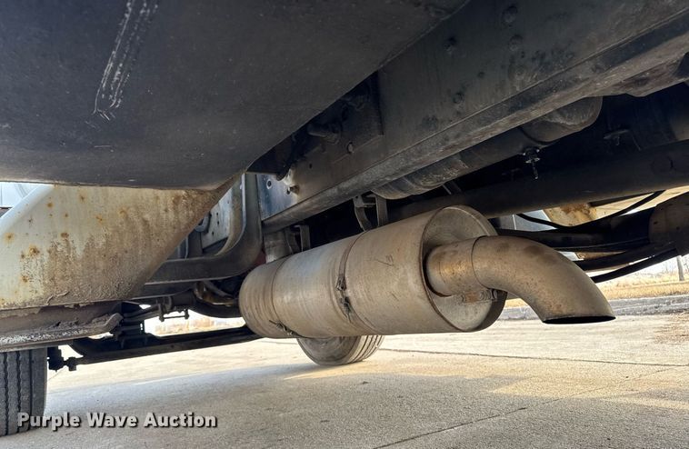 image for item DT0622 1992 Chevrolet Topkick C6500 digger derrick truck