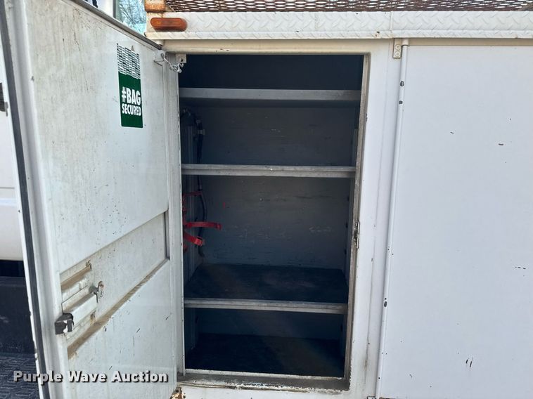 image for item DT0622 1992 Chevrolet Topkick C6500 digger derrick truck