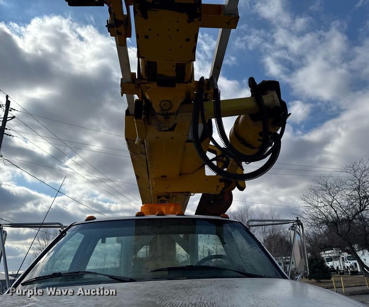 image for item DT0622 1992 Chevrolet Topkick C6500 digger derrick truck