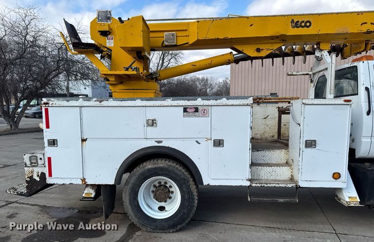 image for item DT0622 1992 Chevrolet Topkick C6500 digger derrick truck