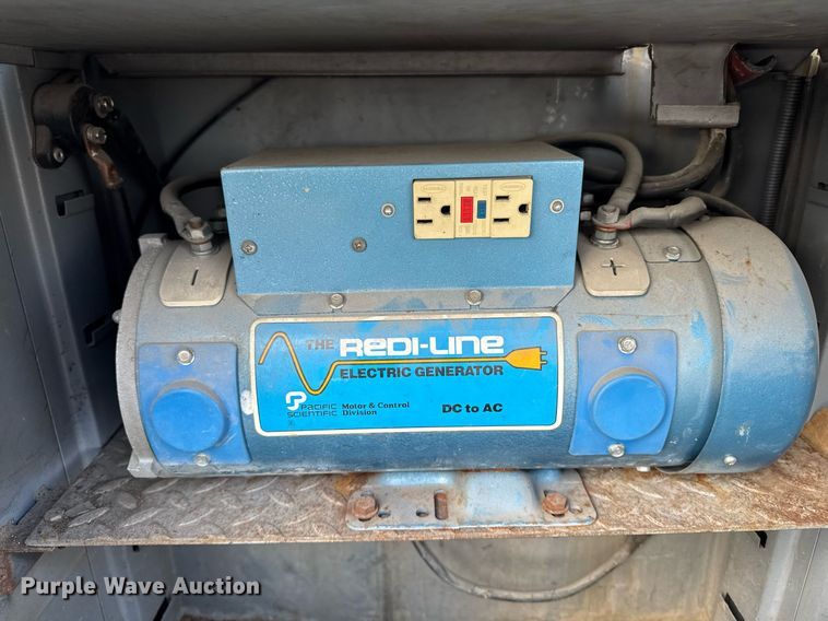 image for item DT0622 1992 Chevrolet Topkick C6500 digger derrick truck