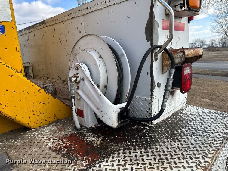 image for item DT0622 1992 Chevrolet Topkick C6500 digger derrick truck