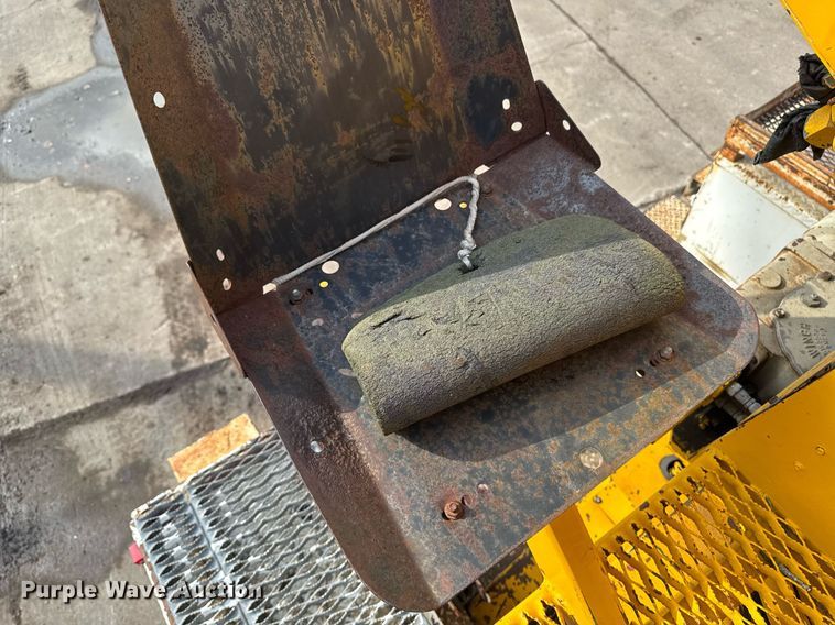 image for item DT0622 1992 Chevrolet Topkick C6500 digger derrick truck