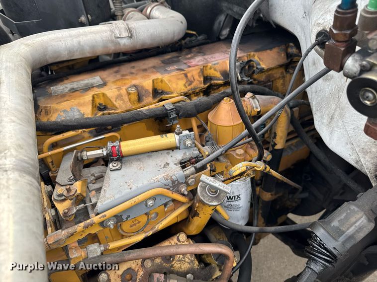 image for item DT0622 1992 Chevrolet Topkick C6500 digger derrick truck