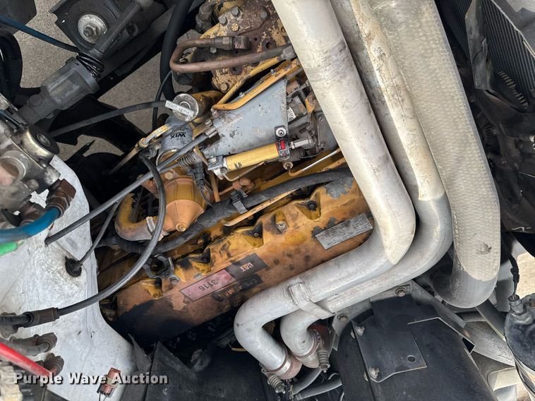 image for item DT0622 1992 Chevrolet Topkick C6500 digger derrick truck