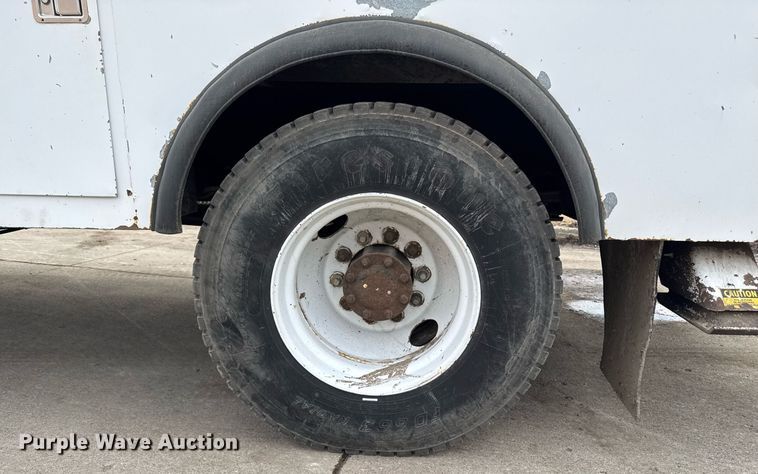 image for item DT0622 1992 Chevrolet Topkick C6500 digger derrick truck