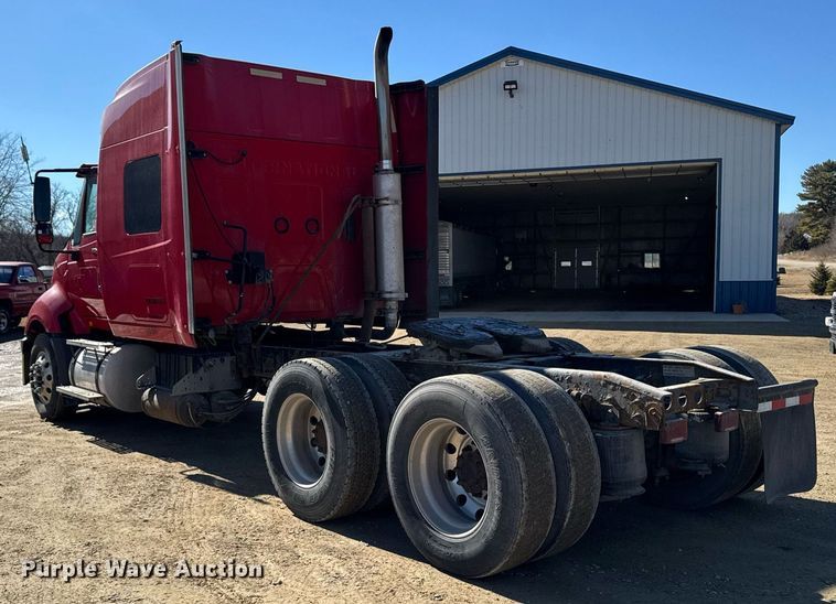 image for item DT0630 2012 International ProStar Plus 122 semi truck
