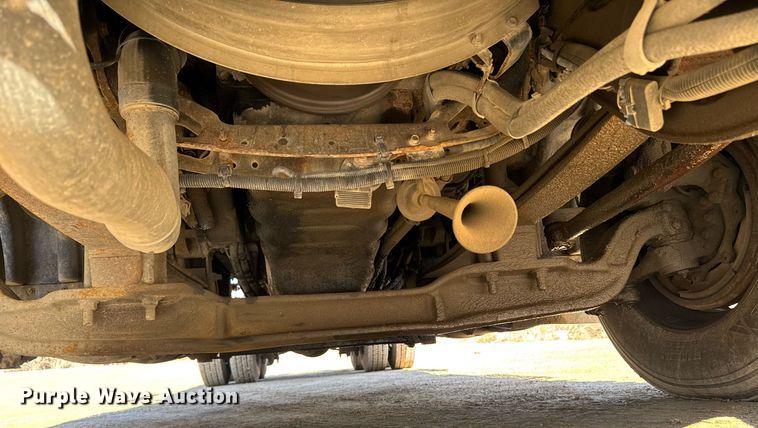 image for item DT0630 2012 International ProStar Plus 122 semi truck