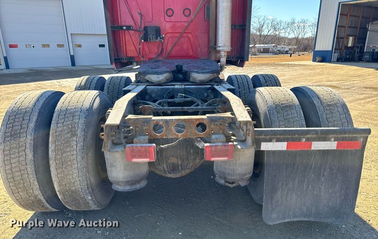 image for item DT0630 2012 International ProStar Plus 122 semi truck