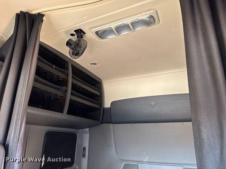 image for item DT0630 2012 International ProStar Plus 122 semi truck