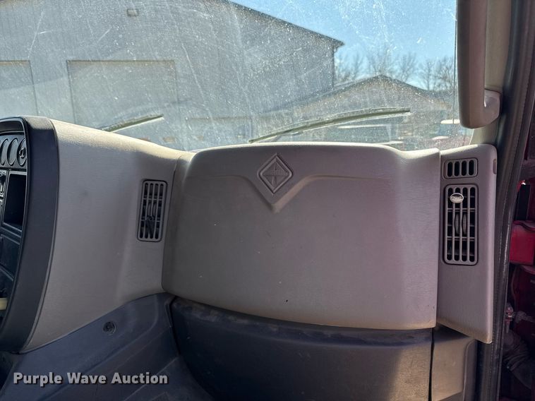 image for item DT0630 2012 International ProStar Plus 122 semi truck