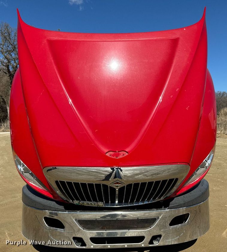 image for item DT0630 2012 International ProStar Plus 122 semi truck