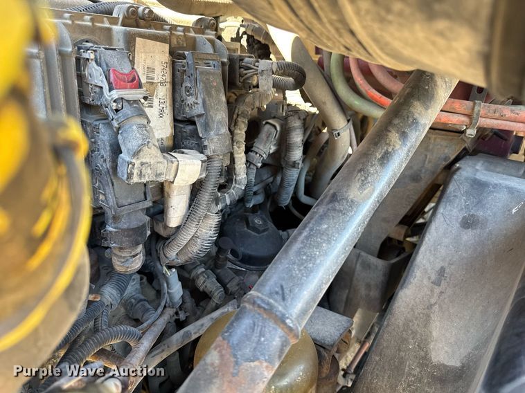 image for item DT0630 2012 International ProStar Plus 122 semi truck