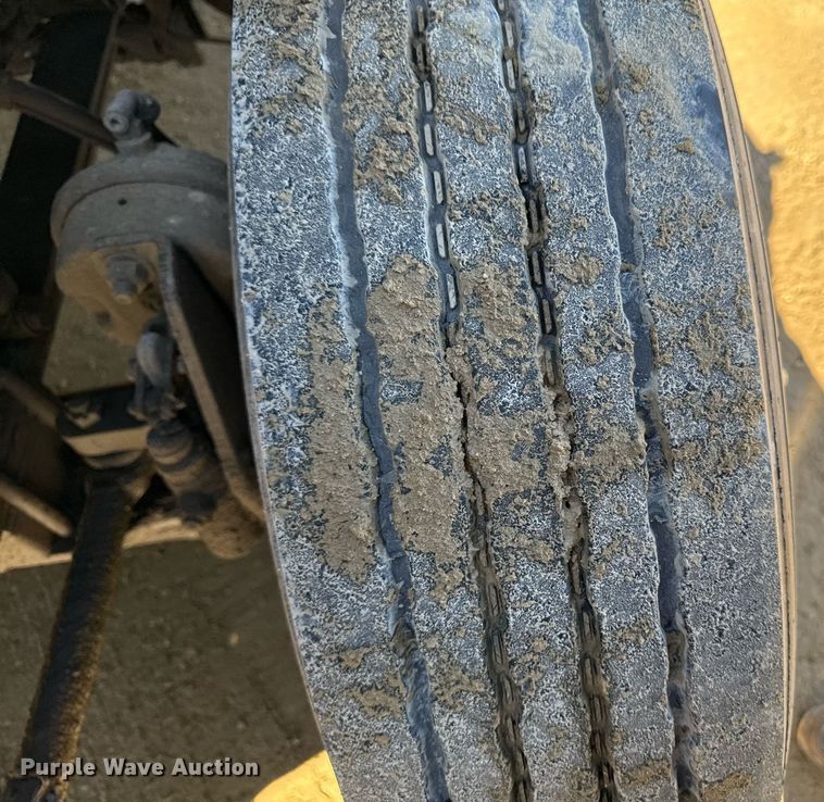 image for item DT0630 2012 International ProStar Plus 122 semi truck