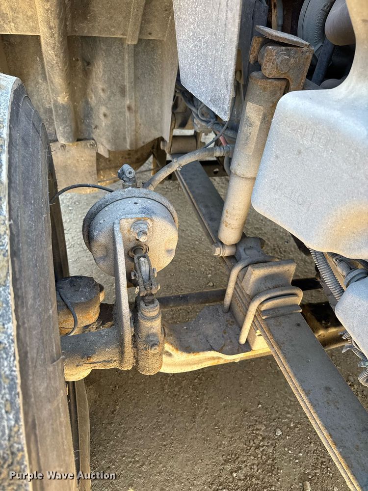 image for item DT0630 2012 International ProStar Plus 122 semi truck