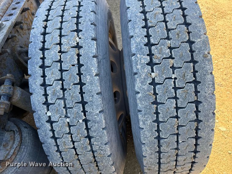 image for item DT0630 2012 International ProStar Plus 122 semi truck