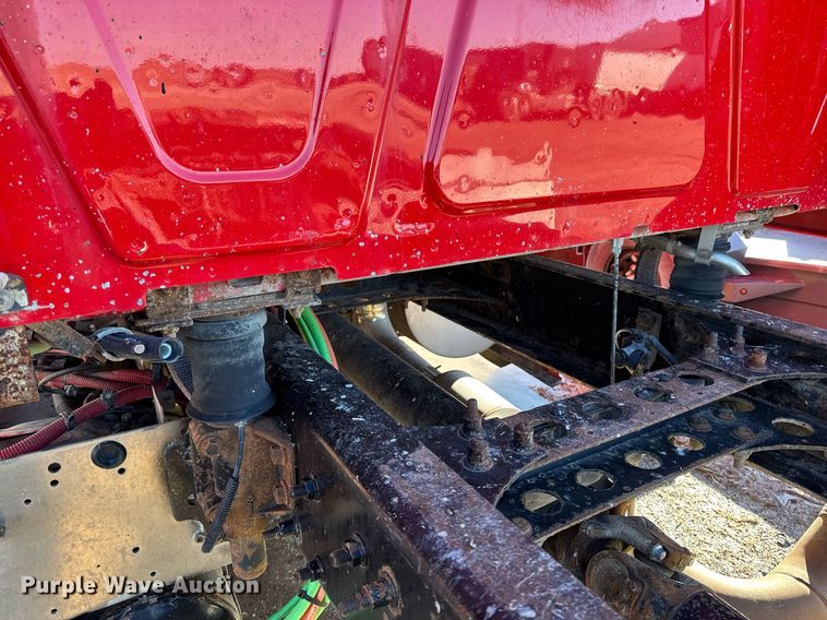 image for item DT0632 2013 International ProStar Plus 122 semi truck