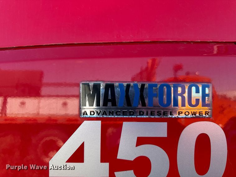 image for item DT0632 2013 International ProStar Plus 122 semi truck