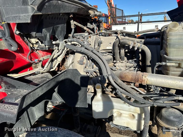 image for item DT0632 2013 International ProStar Plus 122 semi truck