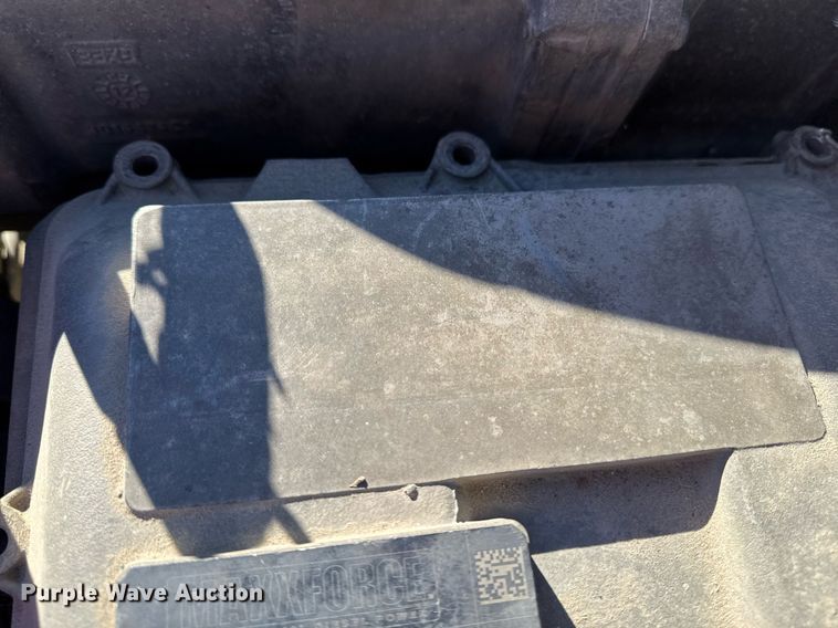 image for item DT0632 2013 International ProStar Plus 122 semi truck