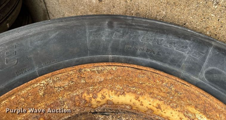 image for item DT0656 2008 Wabash National DVLHHSA dry van trailer