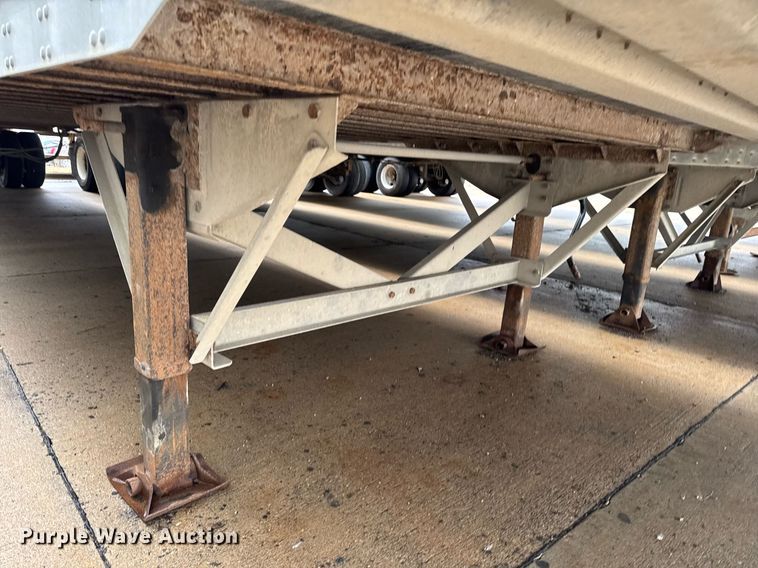 image for item DT0660 2009 Vanguard National VXP dry van trailer