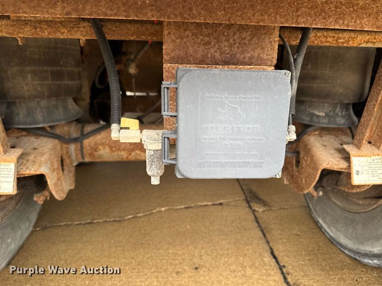 image for item DT0660 2009 Vanguard National VXP dry van trailer