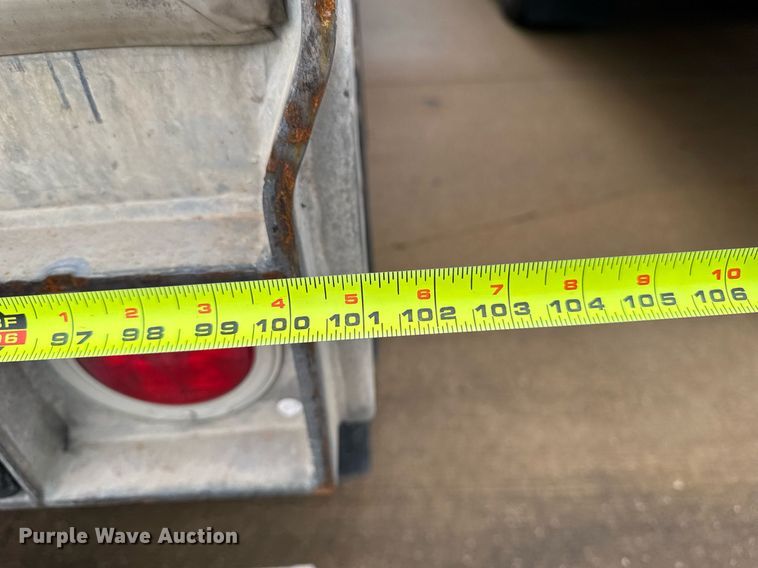 image for item DT0660 2009 Vanguard National VXP dry van trailer