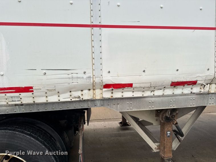 image for item DT0660 2009 Vanguard National VXP dry van trailer