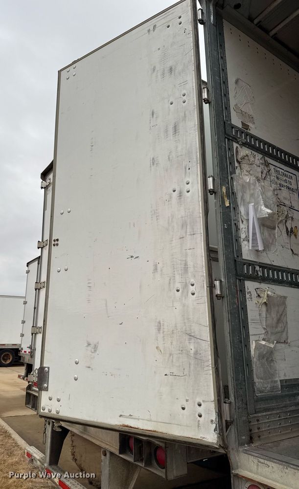 image for item DT0660 2009 Vanguard National VXP dry van trailer